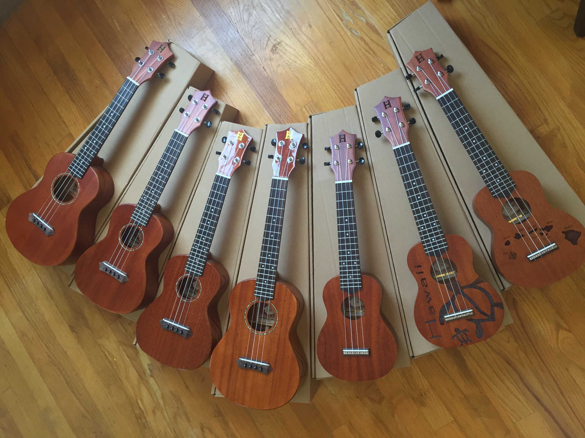 hand made ukulele